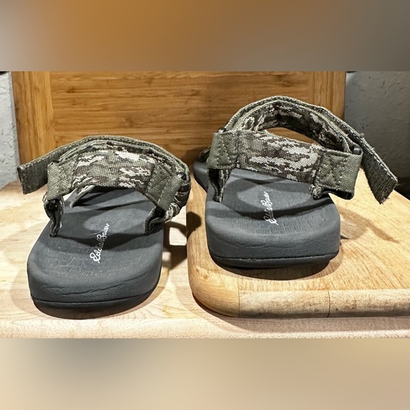 EUC Eddie Bauer Men’s Camo Sport Sandals Size 9 - Picture 4 of 5